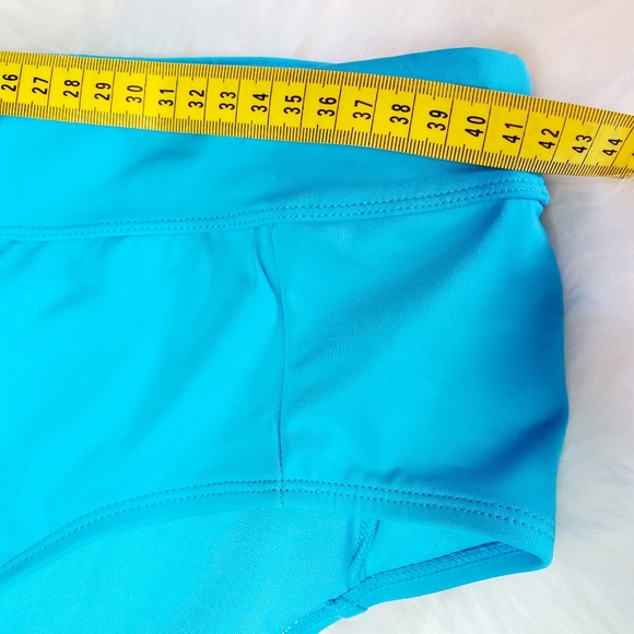 Swimsuit 👙 - Picture 2 of 6